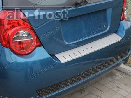 Накладка на задний бампер Chevrolet Aveo 3 12- хетчбек