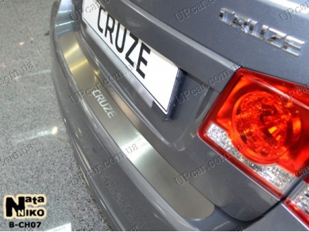 Накладка на бампер Chevrolet Cruze хетчбек 11-