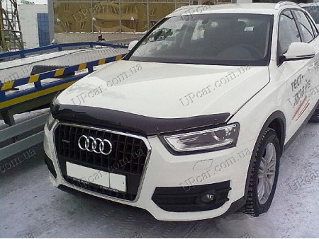 Мухобойка на Audi Q3 11- темная