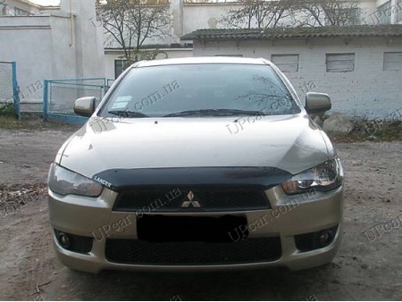 Мухобойка короткая на Mitsubishi Lancer X 10 07-